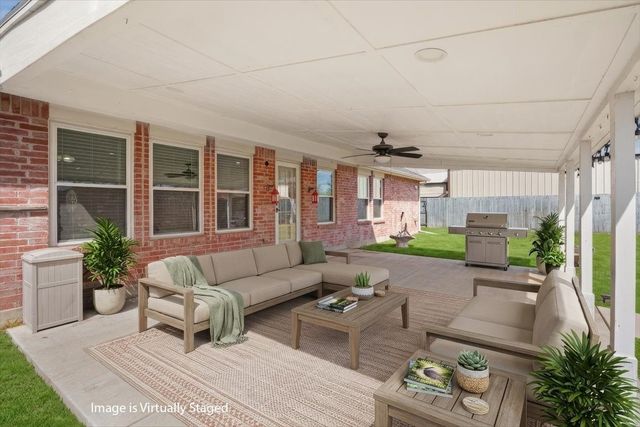 1004 Ridgetop Drive, Justin, TX 76247