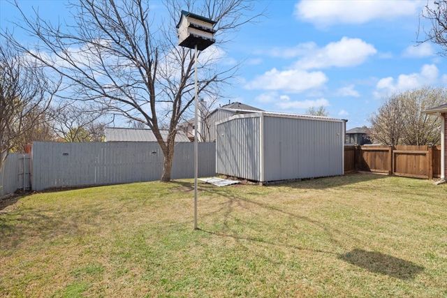 1004 Ridgetop Drive, Justin, TX 76247