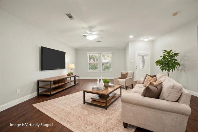 1004 Ridgetop Drive, Justin, TX 76247