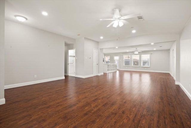 1004 Ridgetop Drive, Justin, TX 76247