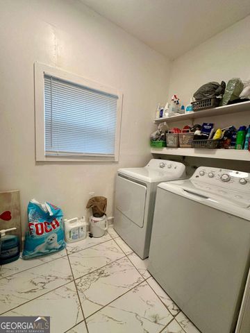 172 SCARSDALE Drive, Riverdale, GA 30274