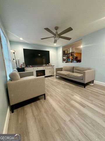 172 SCARSDALE Drive, Riverdale, GA 30274