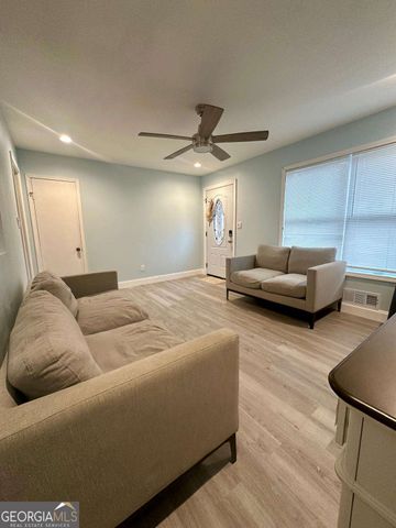 172 SCARSDALE Drive, Riverdale, GA 30274