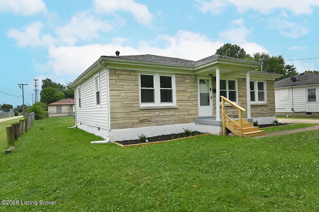 10301 Meadowview Dr, Louisville, KY 40272