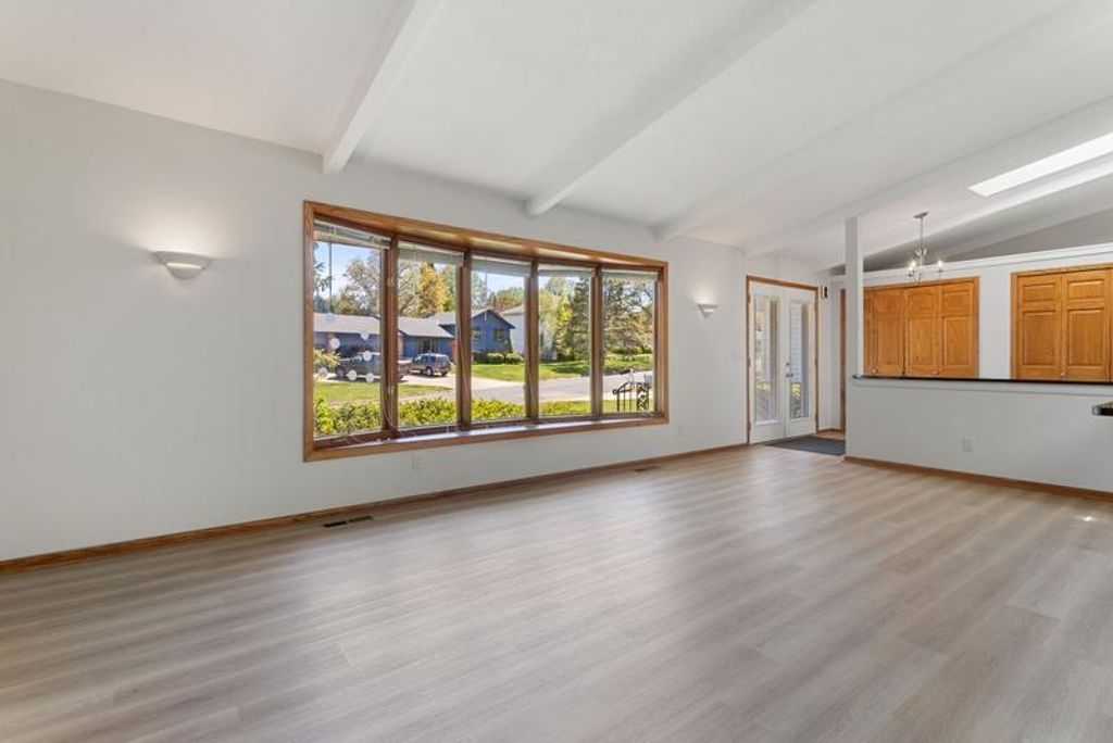 1948 Crown Point Drive, Mendota Heights, MN 55118 — photo 3