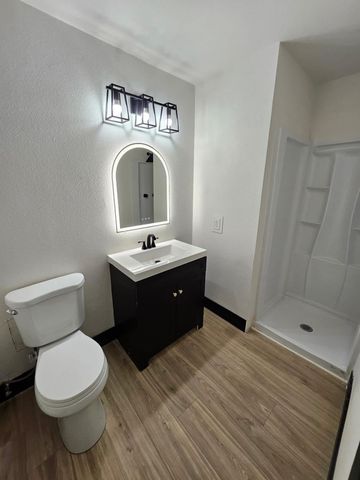 829 Pioneer Avenue, Porterville, CA 93257