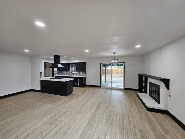 829 Pioneer Avenue, Porterville, CA 93257