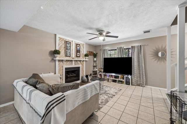 711 Antelope Drive, Crosby, TX 77532