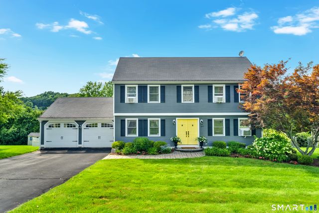 897 East Street, Middletown, CT 06457