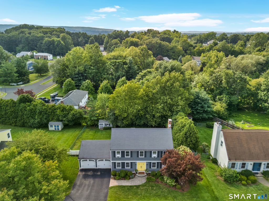 897 East Street, Middletown, CT 06457