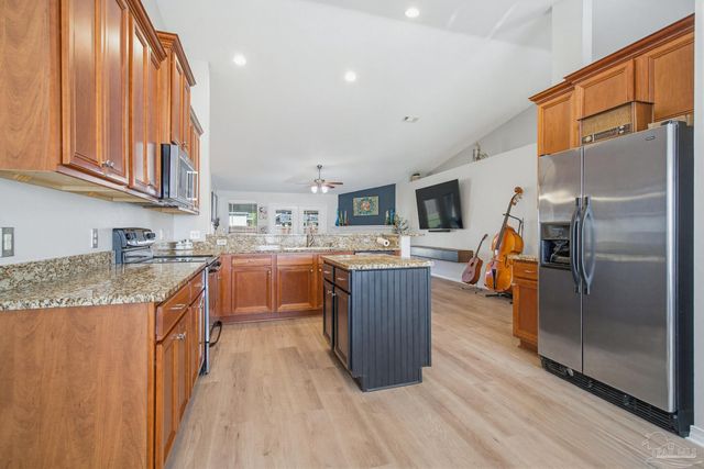 6077 Stonechase Blvd, Pace, FL 32571