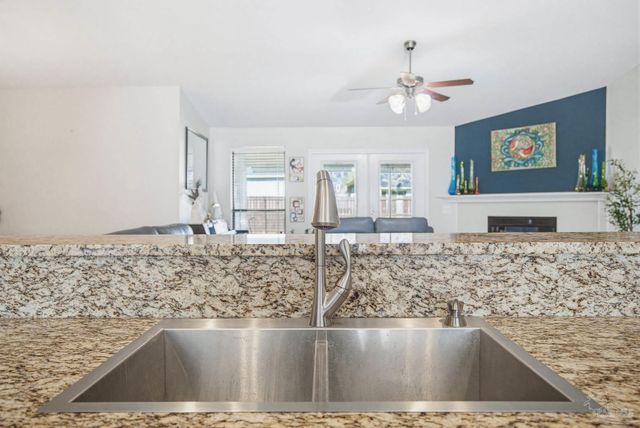 6077 Stonechase Blvd, Pace, FL 32571