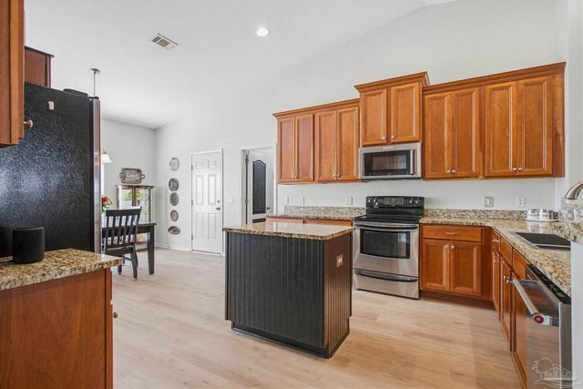 6077 Stonechase Blvd, Pace, FL 32571