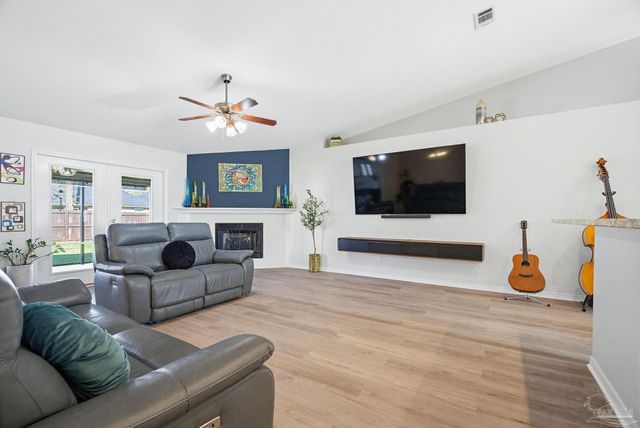 6077 Stonechase Blvd, Pace, FL 32571