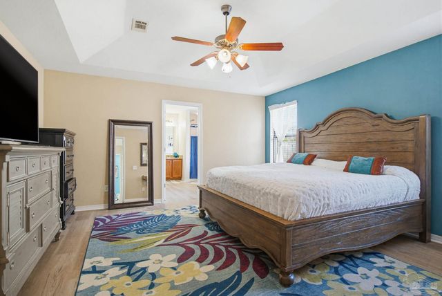 6077 Stonechase Blvd, Pace, FL 32571