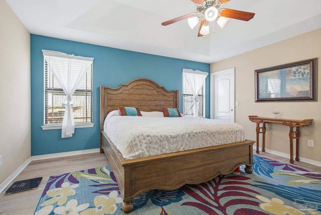 6077 Stonechase Blvd, Pace, FL 32571