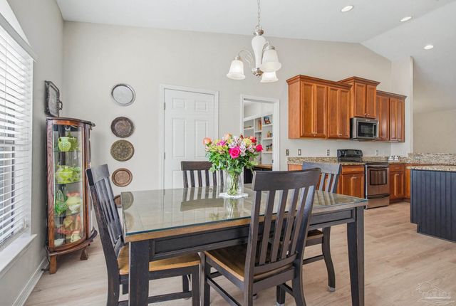 6077 Stonechase Blvd, Pace, FL 32571