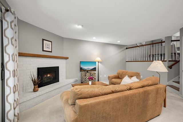11887 Minnetonka Boulevard, Minnetonka, MN 55305