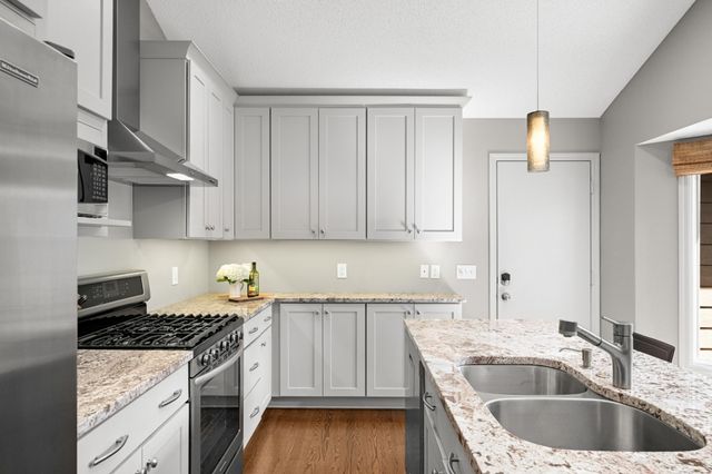 11887 Minnetonka Boulevard, Minnetonka, MN 55305