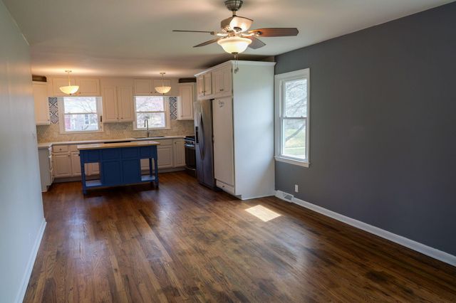 1414 MARSHALL Avenue, Council Bluffs, IA 51503