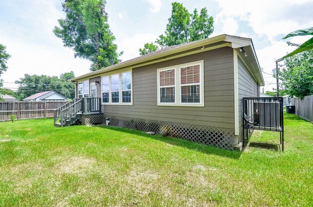 3153 Christie Street, Houston, TX 77026