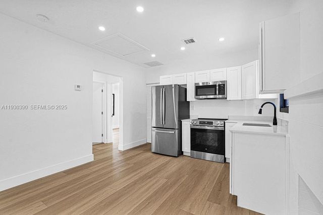 3040 NW 13th Ave, Miami, FL 33142