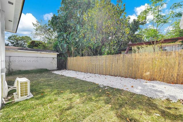 3040 NW 13th Ave, Miami, FL 33142