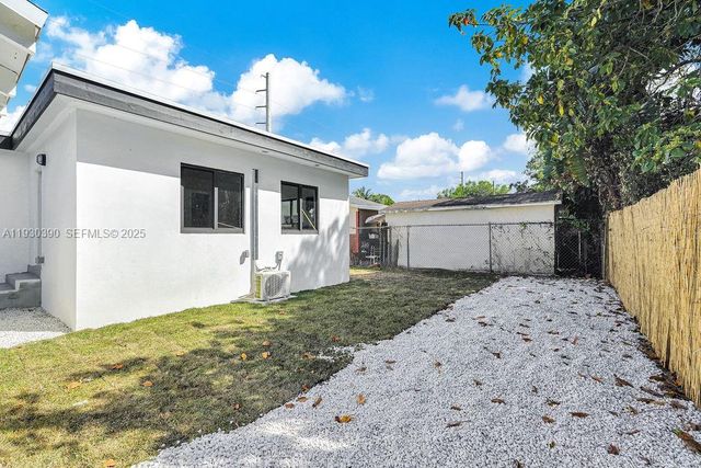 3040 NW 13th Ave, Miami, FL 33142