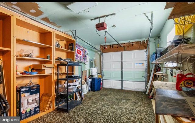 64 HAMPTON GATE DR, Sicklerville, NJ 08081