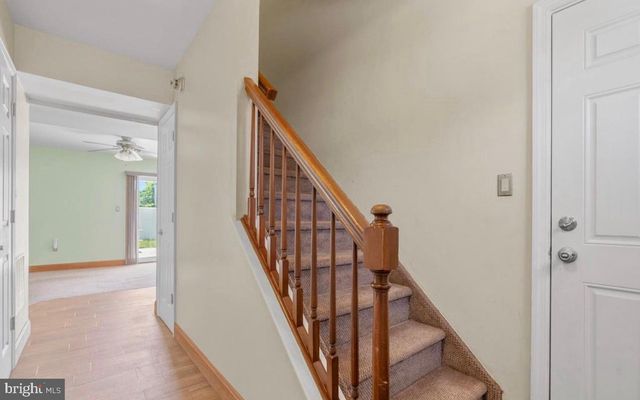 64 HAMPTON GATE DR, Sicklerville, NJ 08081