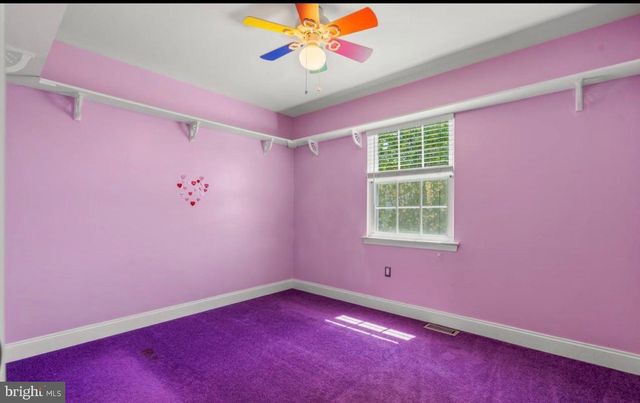 64 HAMPTON GATE DR, Sicklerville, NJ 08081
