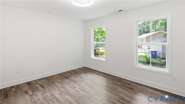 2008 New York Ave, Hopewell, VA 23860