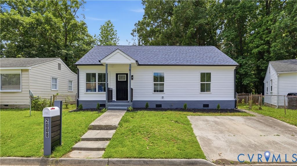 2008 New York Ave, Hopewell, VA 23860