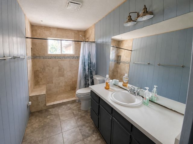 105 Elaine Drive, Gun Barrel City, TX 75156
