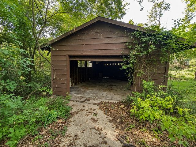 105 Elaine Drive, Gun Barrel City, TX 75156