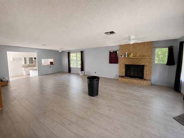 105 Elaine Drive, Gun Barrel City, TX 75156