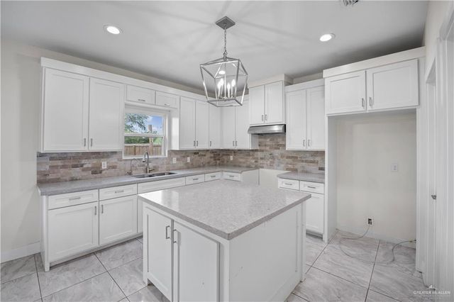 3220 Erica Lane, Edinburg, TX 78542