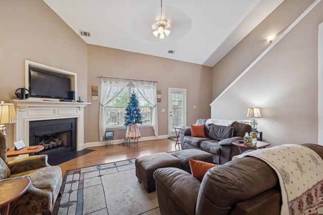 735 Tulip Grove Rd Apt 113, Hermitage, TN 37076