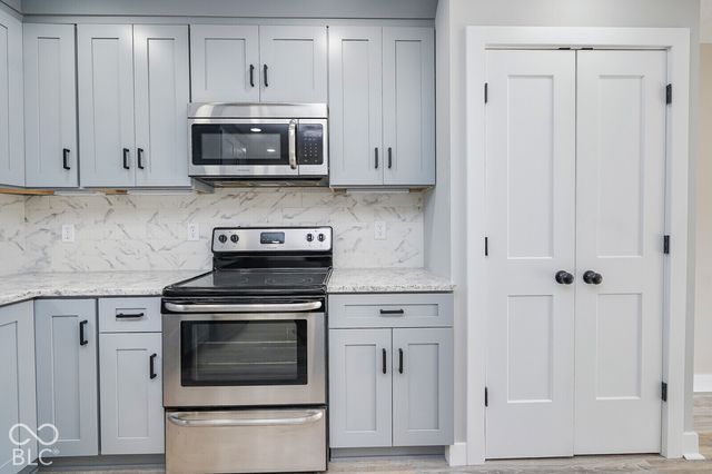 11331 Bloomfield Court, Indianapolis, IN 46259