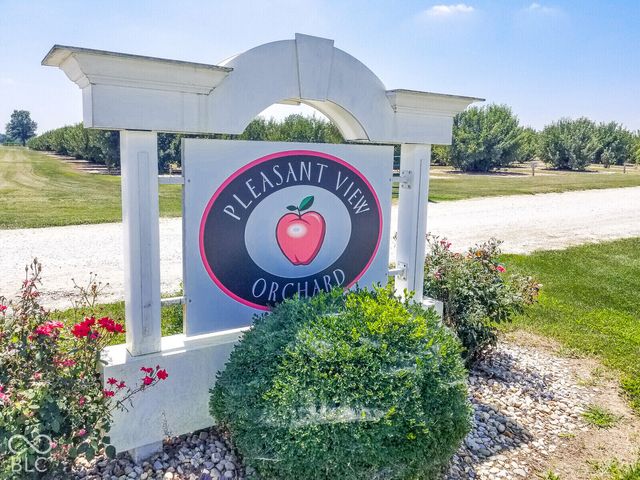 11331 Bloomfield Court, Indianapolis, IN 46259