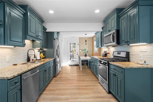 2006 Mcafee Place, Decatur, GA 30032