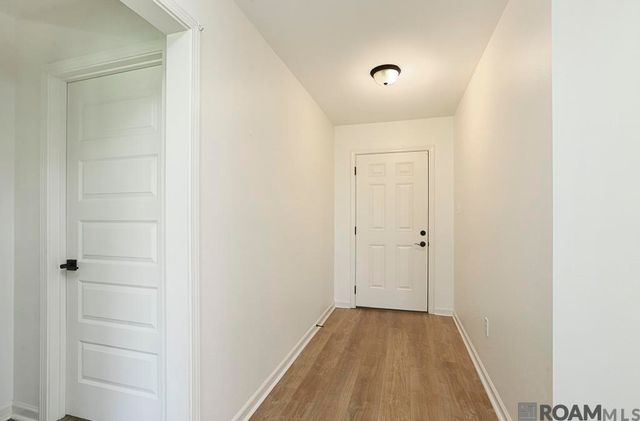 1310 Point Andrew Dr, Gonzales, LA 70737