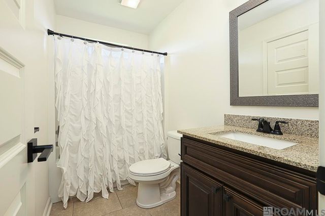 1310 Point Andrew Dr, Gonzales, LA 70737