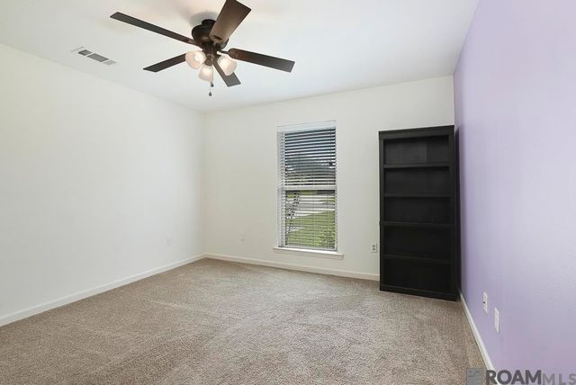 1310 Point Andrew Dr, Gonzales, LA 70737