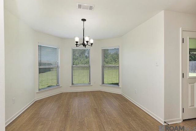 1310 Point Andrew Dr, Gonzales, LA 70737