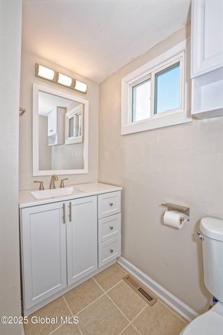901 Adams Street, Rotterdam, NY 12306