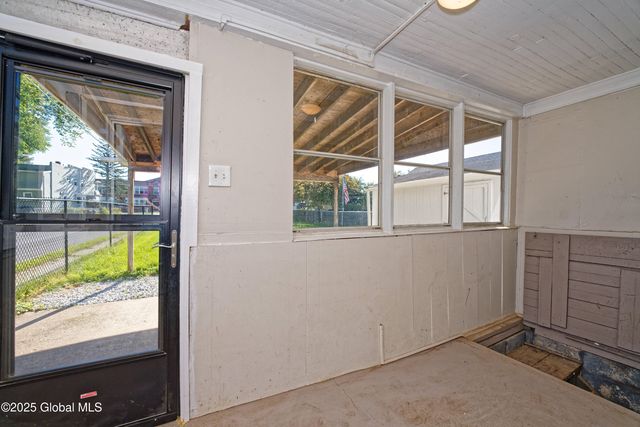 901 Adams Street, Rotterdam, NY 12306