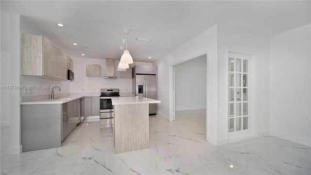 11690 SW 81st Rd 11690, Pinecrest, FL 33156