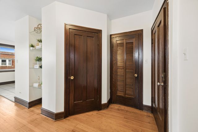6750 16th Street B, Berwyn, IL 60402