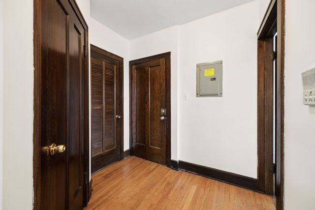 6750 16th Street B, Berwyn, IL 60402